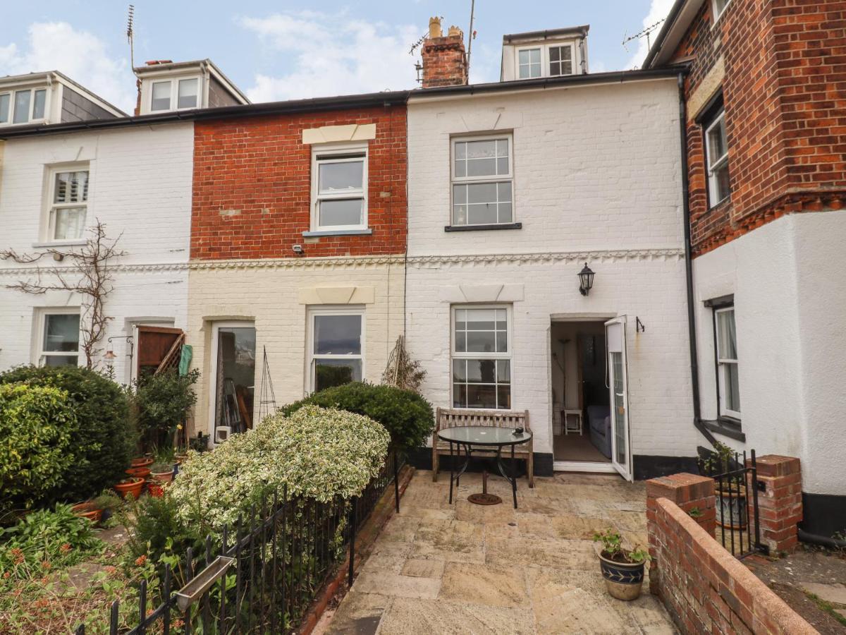 Holiday home 9 Harefield *